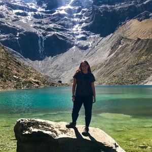 Meet your Posher, Dani